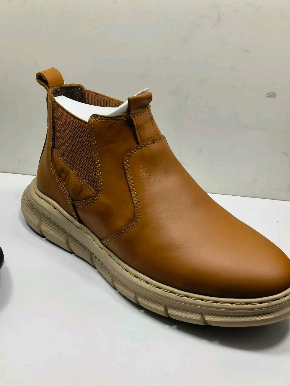 👞 حذاء رجالي أنيق وعصري